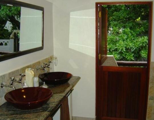 Akidogo Bed & Breakfast - Photo4
