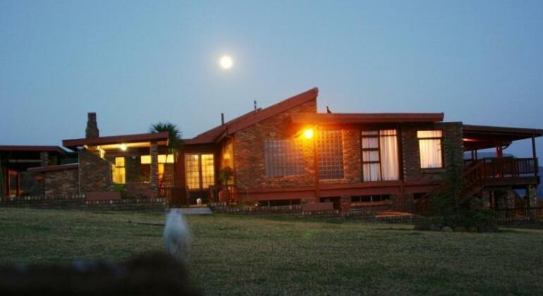 Acra-Retreat Mountain View Lodge