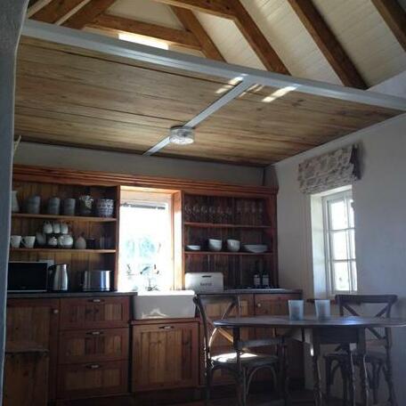 Cow Shed Cottage - Photo5