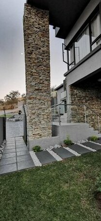 15 Mountain View - Photo4