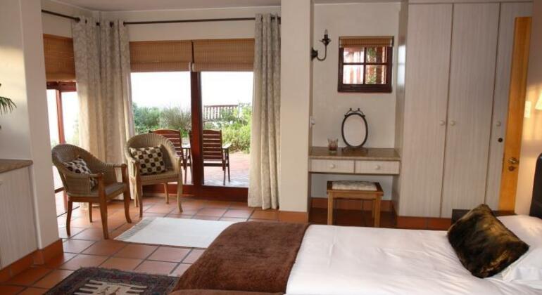 Dolphin Dunes Guesthouse - Photo3