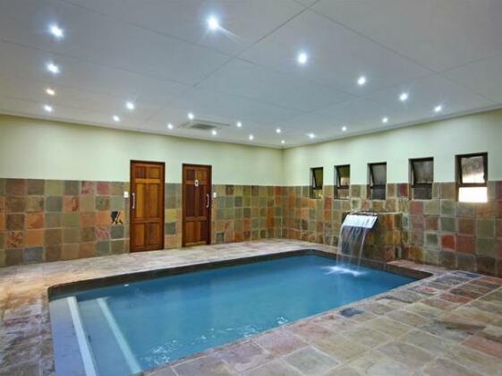 Shangri-La Manor - Photo2