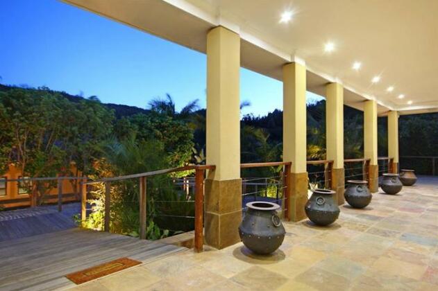Shangri-La Manor - Photo3