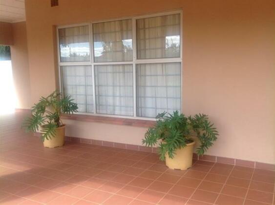 Cypress Executive Lodge - Photo2