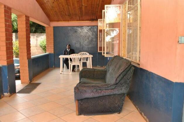Lubamutu VIP Guest House - Photo3