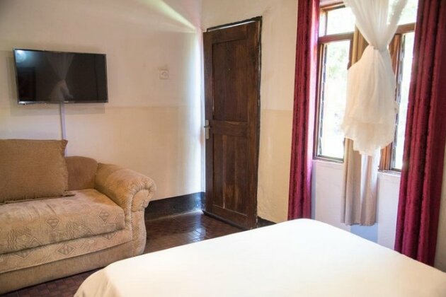 Okavango Lodge - Photo5