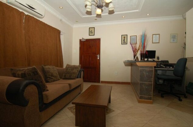 Trench Town Lodge - Photo3