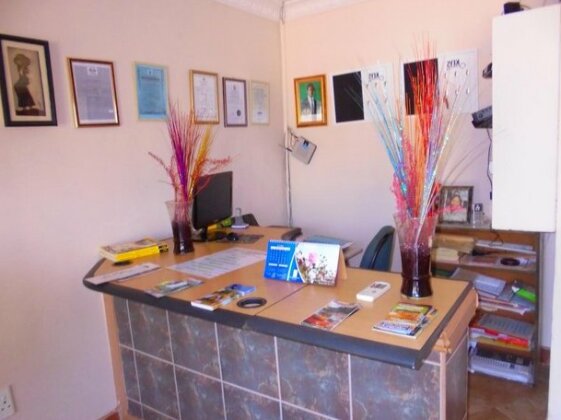 Trench Town Lodge - Photo4