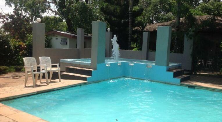 Zambezi Ultima Lodge - Photo2