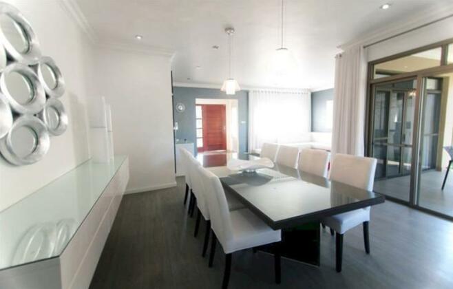 Fallsway Villas - Photo4