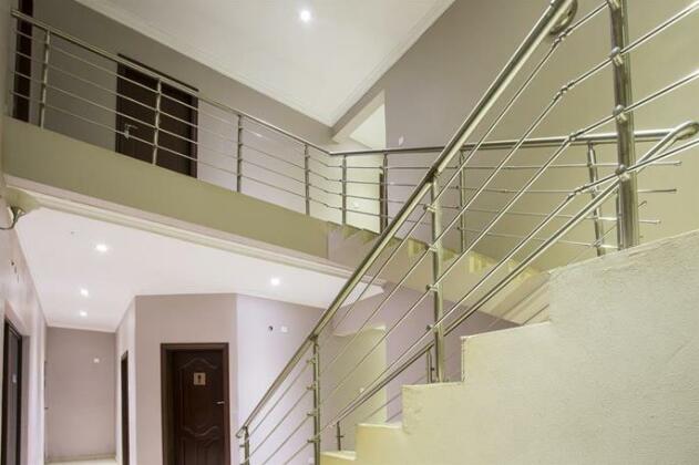 Four Pillars Lodge - Photo4