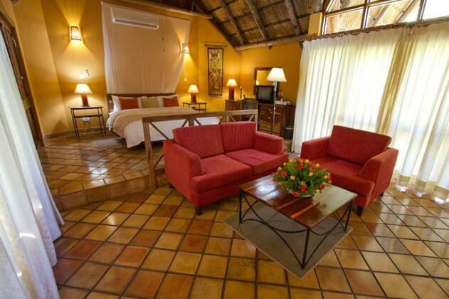 Protea Hotel by Marriott Lusaka Safari Lodge - Photo3