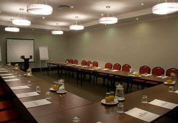 Protea Hotel by Marriott Lusaka - Photo4