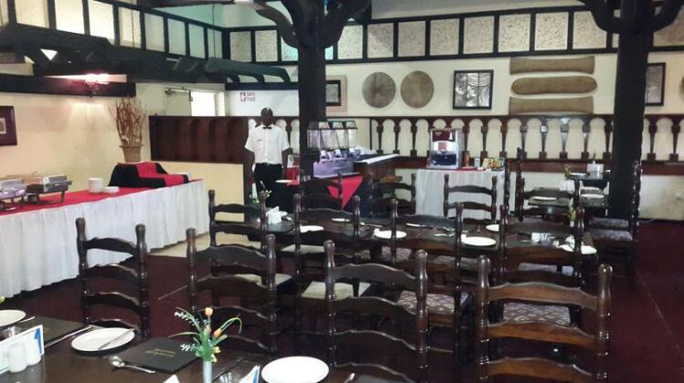 Cresta Churchill Hotel - Photo5