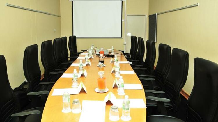 Holiday Inn - Bulawayo - Photo2