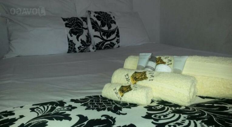 Ingwe Place Guest House - Photo4
