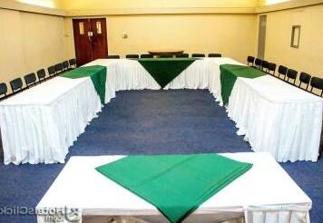 The Grey's Inn Bulawayo - Photo4