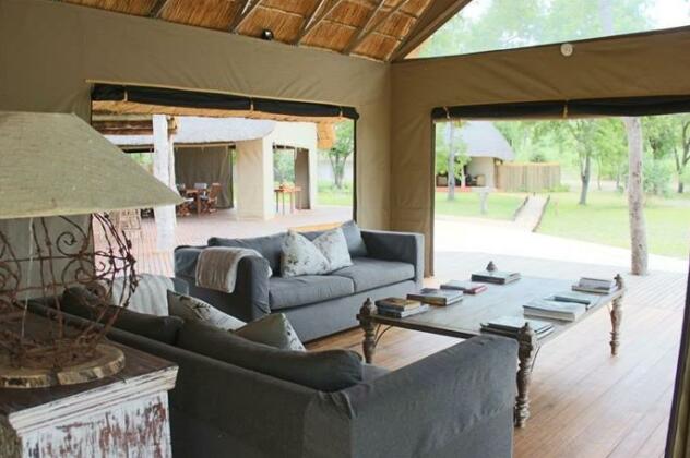 Elephant's Eye Hwange - Photo4