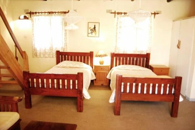 Ganda Lodge - Photo4