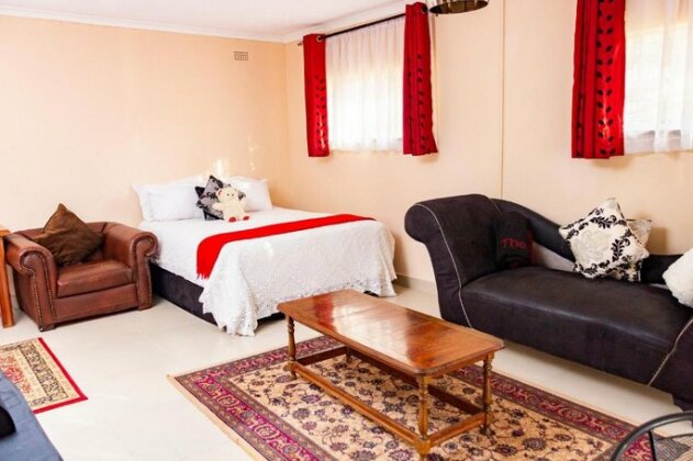 Chatroom Villa - Photo2