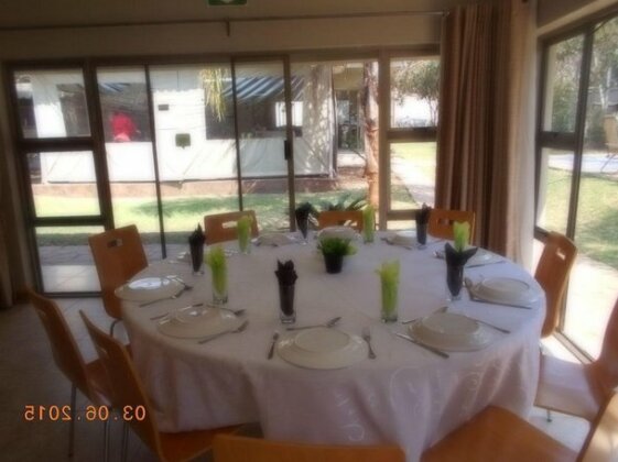 Coghlan Villa Guest House - Photo5