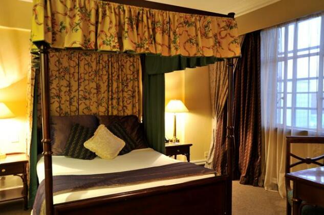 Cresta Jameson Hotel - Photo5