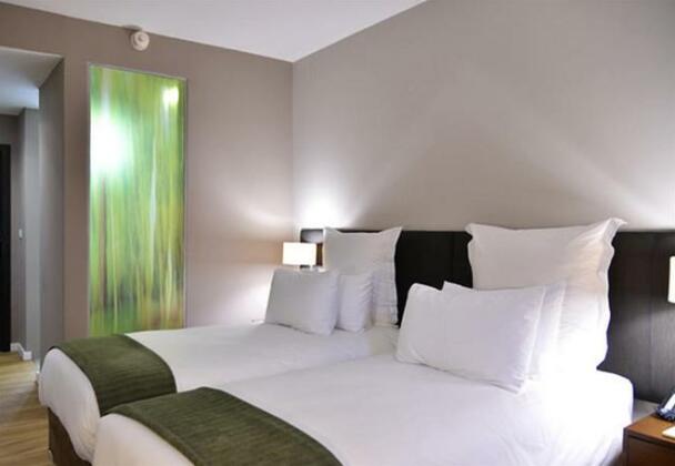 Cresta Lodge Hotel - Photo2