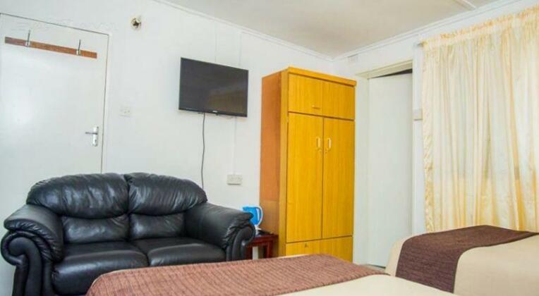 Daisy's Guest House - Photo5