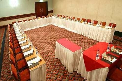 Holiday Inn - Harare - Photo5