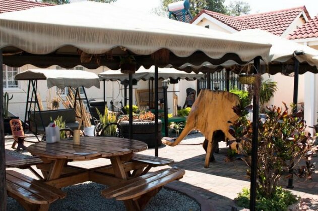 KwaMpofu Guest House - Photo4