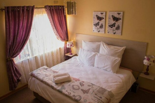 Lolo's 2 Bed Apartment - Photo2