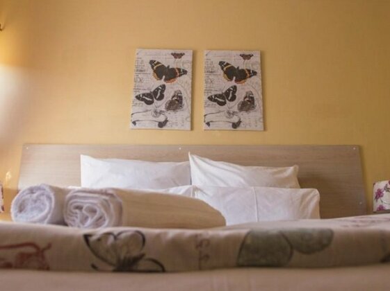Lolos Exquisite Two Bedroom Apartment - Photo3