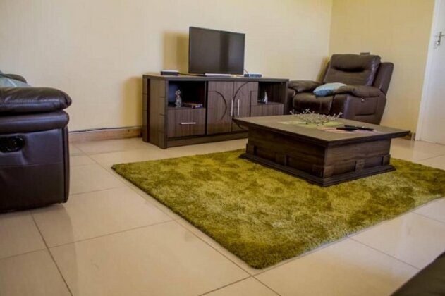 Lynm Residence - Photo2