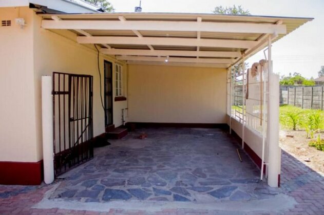 Lynm Residence - Photo3