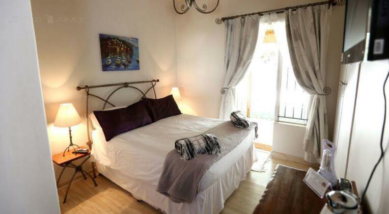 Malcolm Lodge - Photo4
