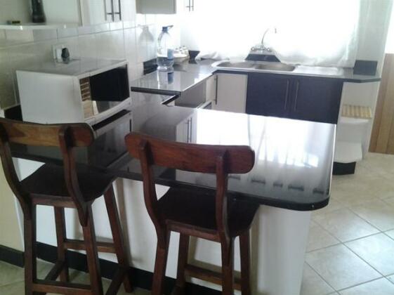 Ruva Self-Catering Apartments Newlands - Photo4
