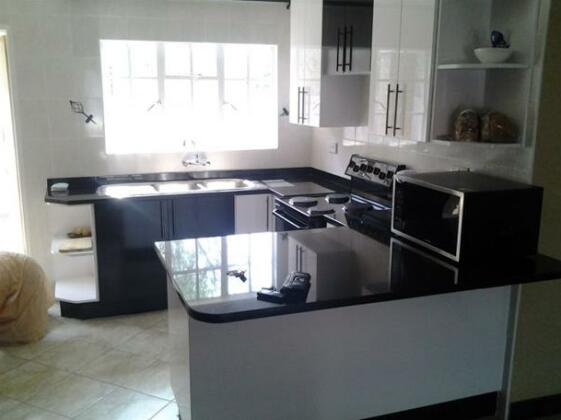 Ruva Self-Catering Apartments Newlands - Photo5