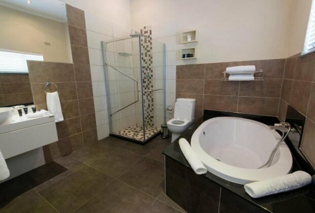 Sandalwood Lodge - Photo4