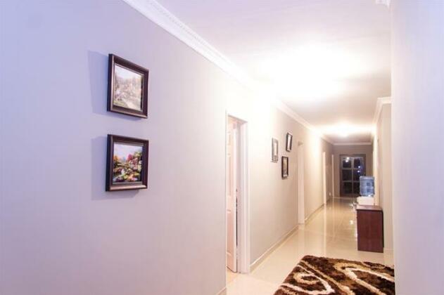 Sarum Lodge - Photo2