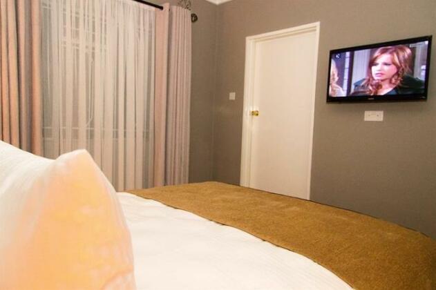 Sarum Lodge - Photo5
