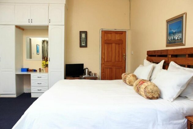 Unique Bed and Breakfast Harare - Photo2