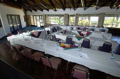 Great Zimbabwe Hotel - Photo4