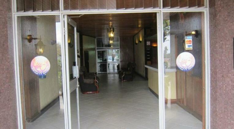 Regency Hotel Chevron - Photo3
