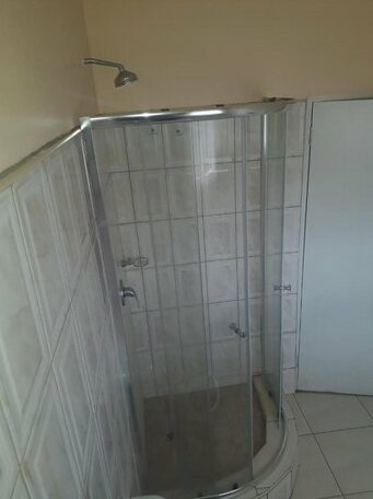 Chitova's Guesthouse - Photo5
