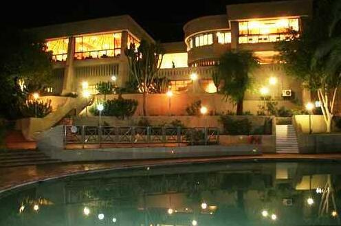 Elephant Hills Hotel