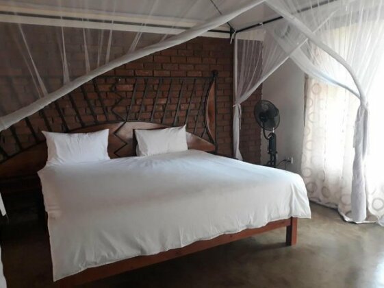 Irock Lodge - Photo4