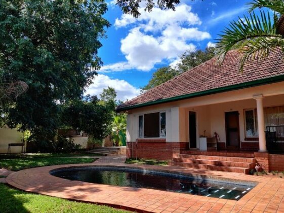 Livingstone Lodge
