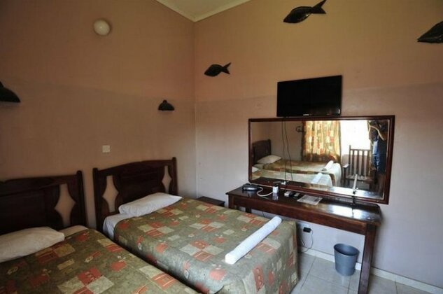 Premier Guest Lodge - Photo5